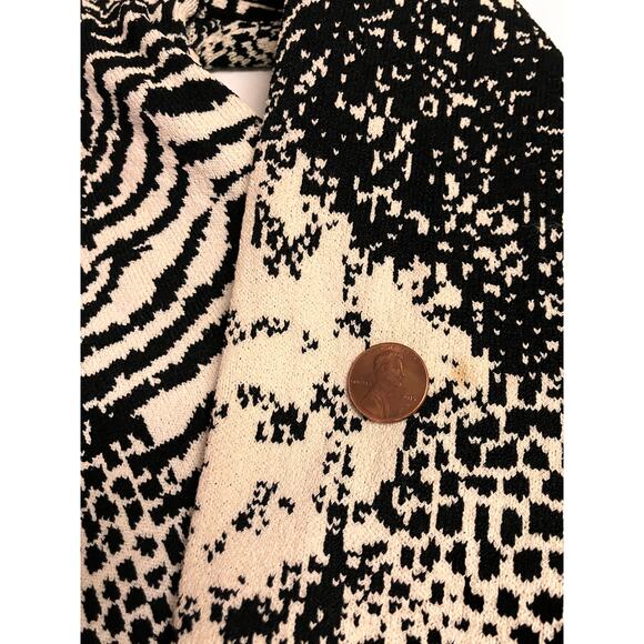 Christina Rotelli Vintage Sweater Top Long Sleeved Black Cream Size Medium - Picture 6 of 7